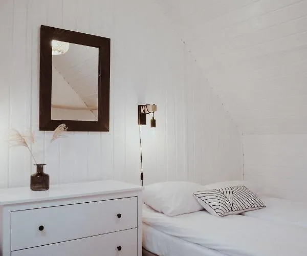 펜션 Forest House 포비에로보